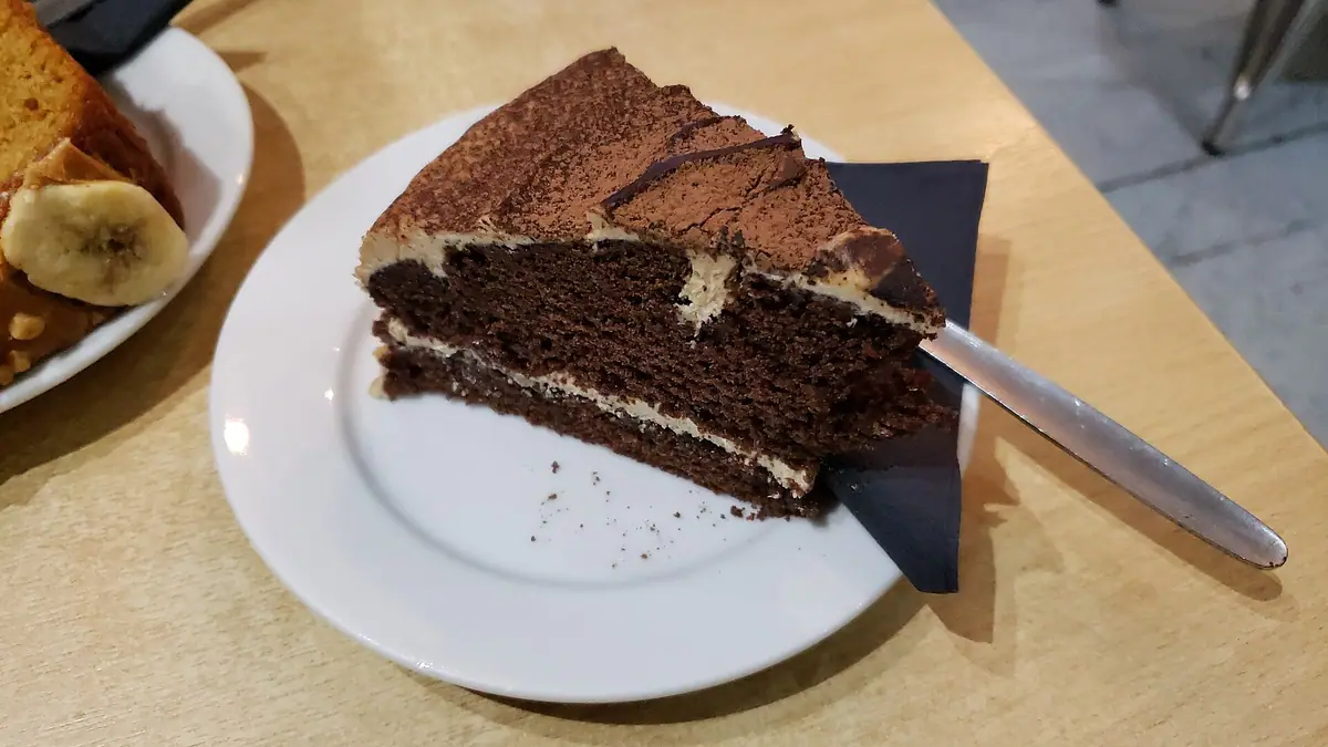 The Old Ivy Shed Cheese Cakery – cake shop in Barnsley town centre